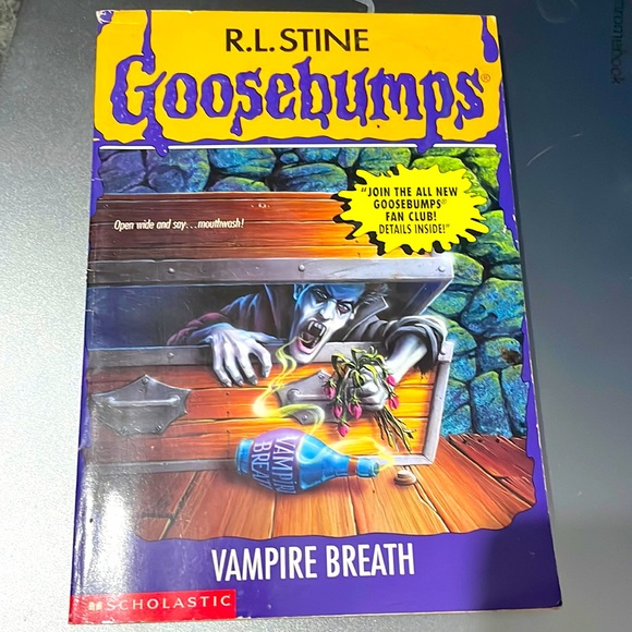 Goosebumps Vampire Breath R.L. Stine 1996 1st Scholastic Printing - Picture 1 of 5